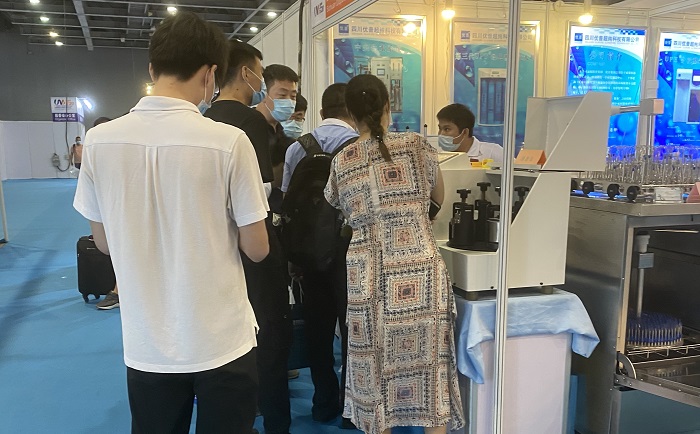 与会人员参观91视频网页入口91视频免费版网站